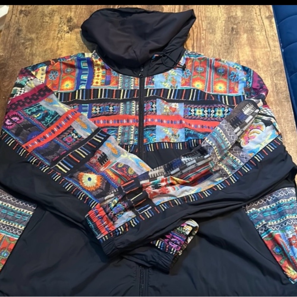 JOHNNY WAS Zip Up Nylon Windbreaker Active Jacket XL. Beatrice active wear.